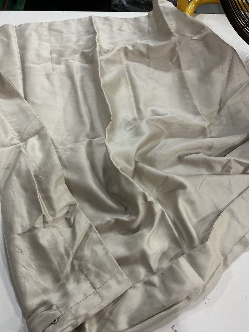 Condition photo showing Good Condition for quince, organic bamboo one pillowcase 26”x26”/sand