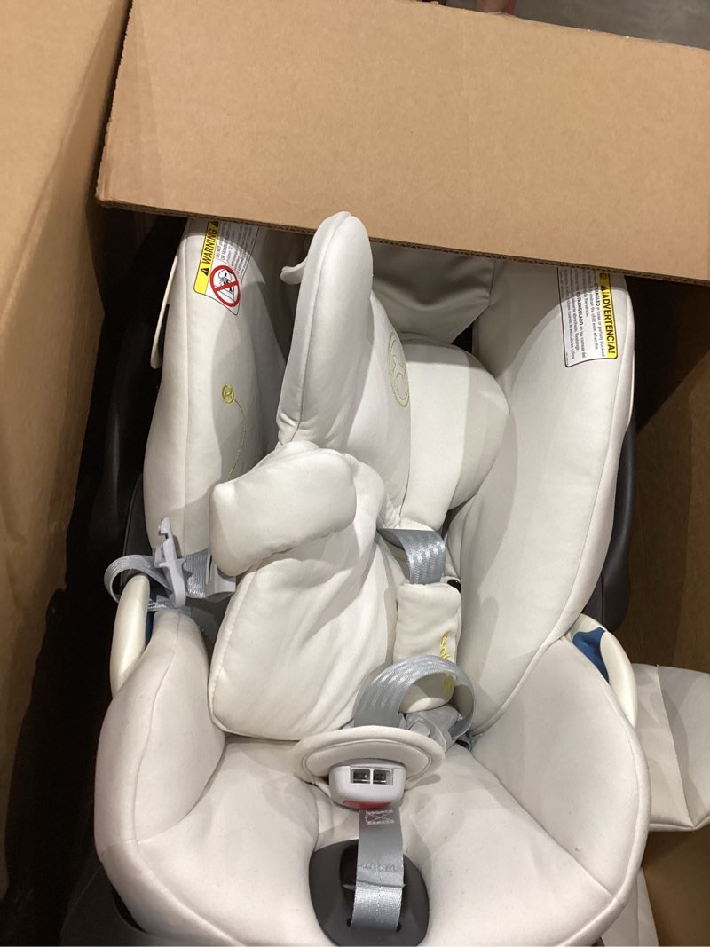 Condition photo showing As Is for cybex cloud g base cloud g basic base