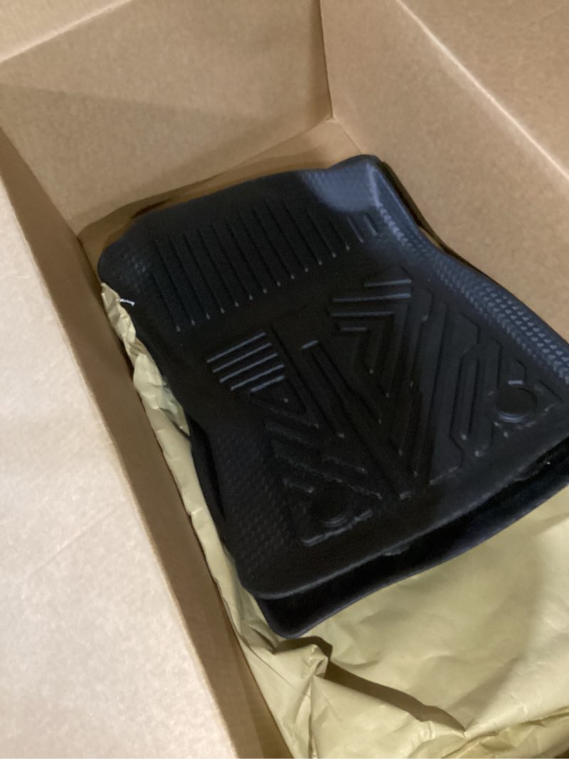 Condition photo showing Good Condition for Mixsuper Liner Floor Mats for 2018-2024 Kia Rio 5-Door, All Weather Floor Liners for Rio Accessories Durable 1st and 2nd Row Set Black Kia Rio 5-Door /2018-2024/ 1st & 2nd Row