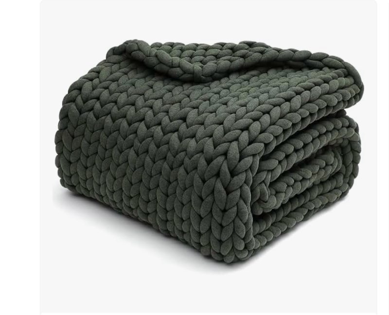ynm weighted blanket, handmade chunky knitted design, soft and cozy, temperature regulating and brea