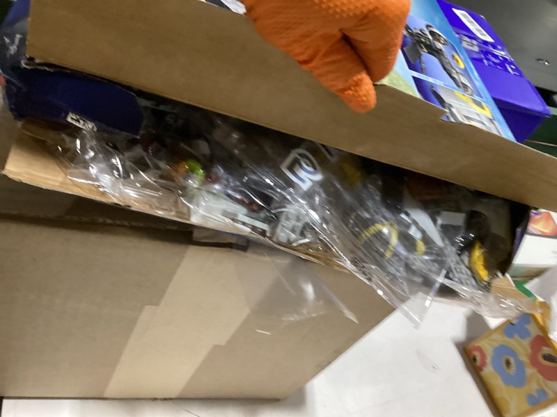 Condition photo showing New/Like New for lego star wars: the mandalorian and grogu the razor crest building toy - build and display set for boys & girls, ages 10+ - star wars gifts for birthdays & fans - 75447