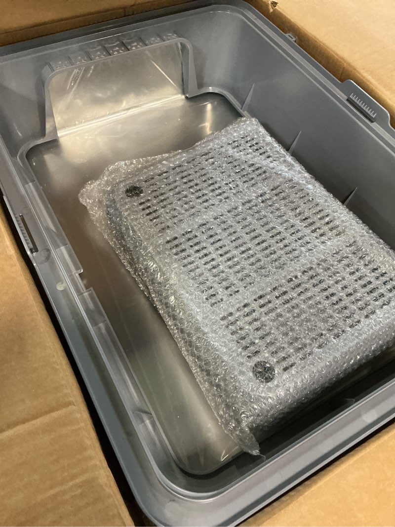 Condition photo showing New/Like New for stainless steel litter box , 28"l*20"w*12"h xxl extra large litter boxes with lid ,metal litter box with hight sides for big cats& multiple cats,never absorbs odors, anti-urine leakage, easy cleaning