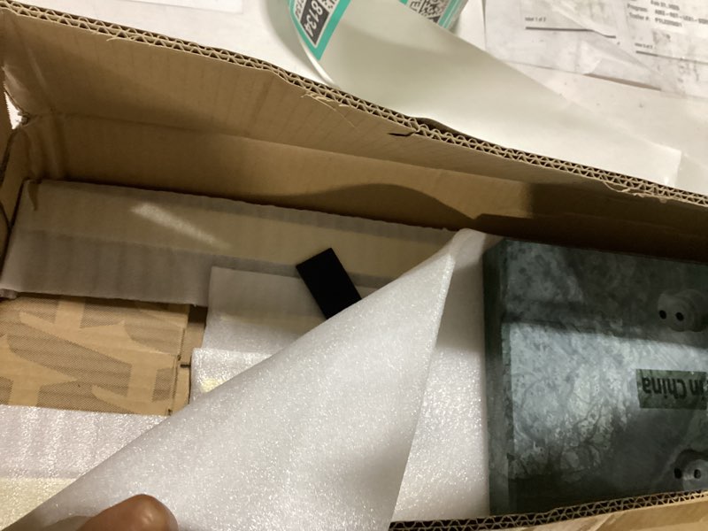 Condition photo showing New/Like New for KES Standing Towel Rack with Green Natural Marble Base, 37" Equal-Height Bath Towel Holder Stand for Bathroom Floor, Fits Large Bath Towel, 18/8 Stainless Steel Brushed Gold, BTH229-GBZ Green Marble & Gold Bar 37" H (Equal-height)