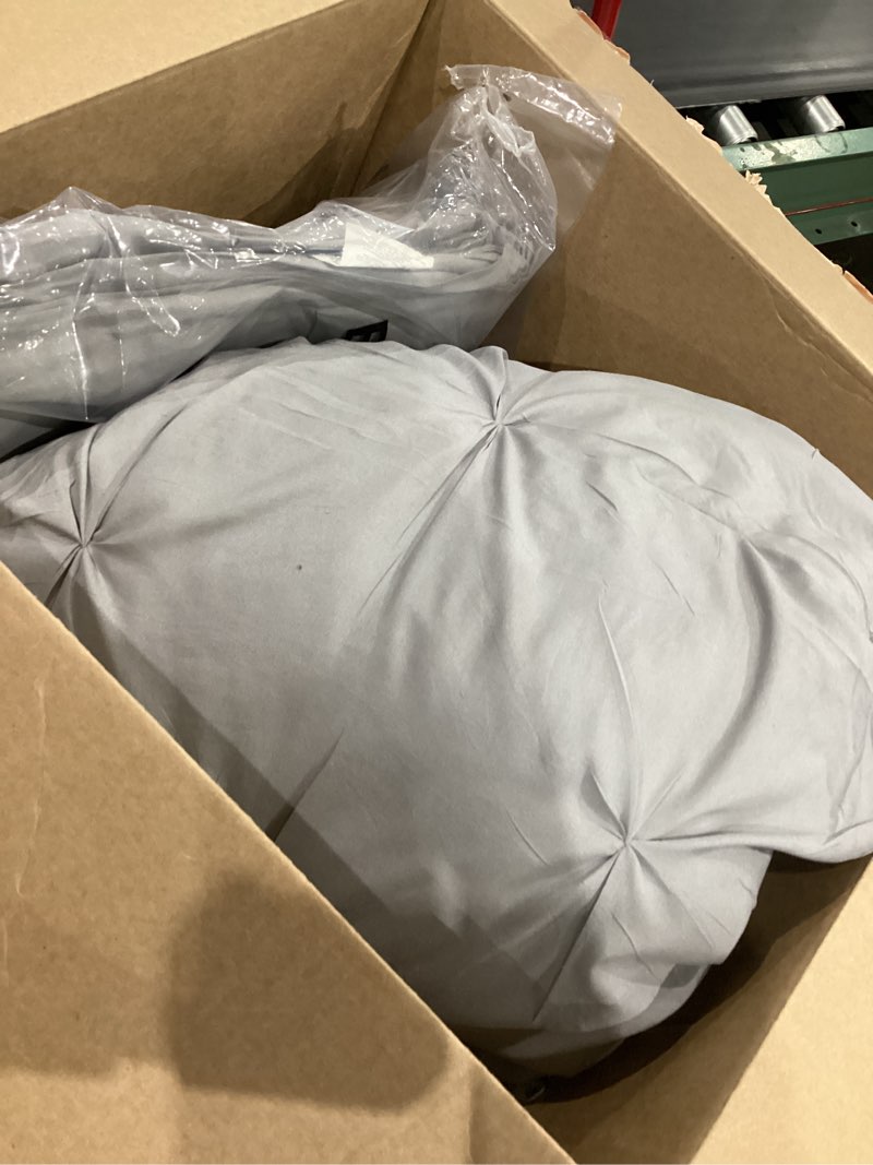 Condition photo showing Good Condition for bedsure comforter duvet insert - quilted comforters queen size, all season duvet, gentlesoft down alternative bedding, with 8 tabs, gifts for women/men, light grey, queen 88 x 88 inches light grey queen