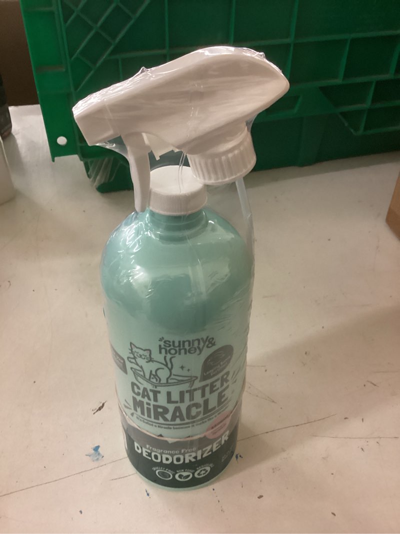 Condition photo showing New/Like New for sunny & honey cat litter deodorizer spray - 32 fl oz unscented - fragrance-free pet-safe formula - neutralizes litter box smells at source