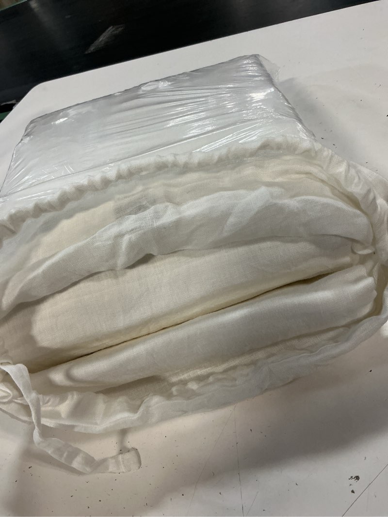 Condition photo showing Good Condition for european linen sheet set, king, white