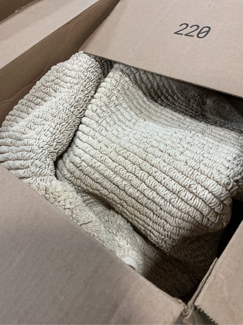 Condition photo showing Good Condition for madison park splendor reversible 100% cotton tufted bathroom rug-3000 gsm hotel quality luxurious plush medium pile bath mat absorbent, quick dry, shower room décor, 24x60 natural natural 2' x 5' (rectangular)