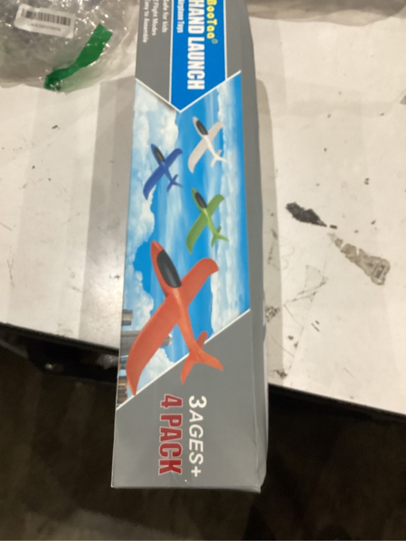 Condition photo showing New/Like New for bootaa 4 pack airplane/flying toys, 17.5" large throwing foam plane/gliders, 2 flight mode, birthday gifts for girls kids 3 4 5 6 7 8 9 10 11 12 year old boys,outdoor sport game toys