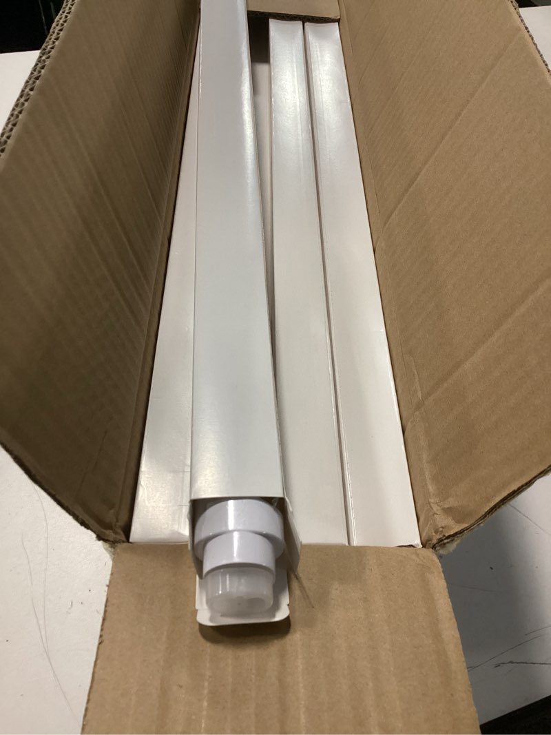 Condition photo showing Good Condition for Romwish 2FT LED Tube Light, T8 T10 T12 Type B LED Light Bulb, 10W=24W, 5000K Daylight, 1120LM, 24 Inch F20T12 Fluorescent Bulb Replacement, Remove Ballast, Dual-Ended Power, Clear Cover, 12 Pack 2 Feet 12p