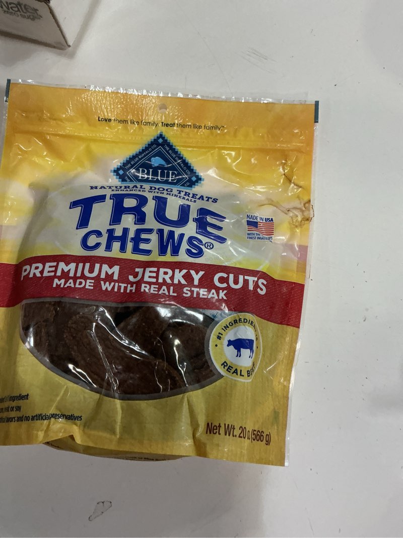 Condition photo showing New/Like New for (Best by 2026/mar-11)Blue Buffalo True Chews Premium Jerky Cuts Dog Treats, Made in the USA with Natural Ingredients, Beef, 20-oz Bag Steak 1.25 Pound (Pack of 1)
