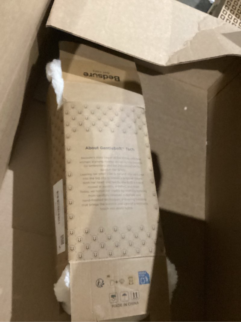 Condition photo showing As Is for Bedsure 3D Fleece Bubble Blanket for Couch - GentleSoft White Throw Blanket for Sofa Bed Room Decor - Luxury Soft Cozy Gifts for Women, Lightweight, All Seasons, Off White, 50"×60" Off White Throw (50'' x 60'')