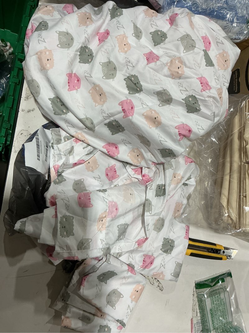 Condition photo showing Good Condition for amazon basics kid's soft, breathable, easy-wash microfiber 3-piece sheet set with pillowcase, twin, peony pink kitties, animal print pink kitties twin