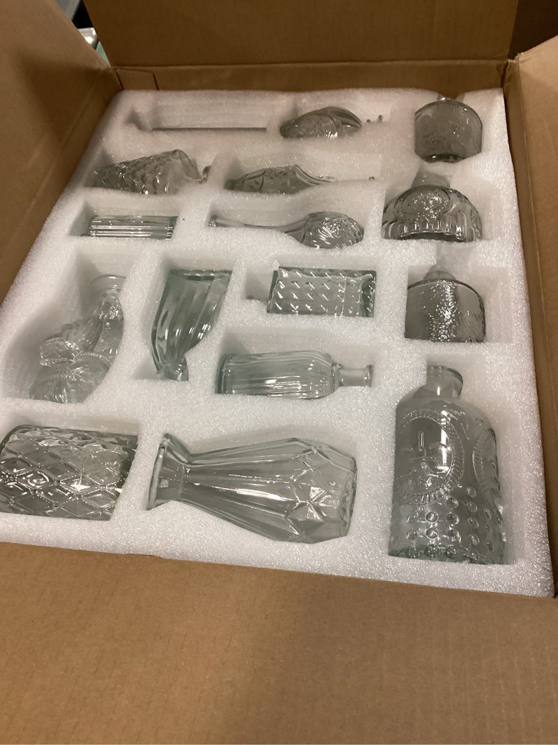 Condition photo showing Good Condition for Glass Bud Vase Set of 32PCS Wedding Centerpieces for Tables,Mini Clear Bud Vases for Flowers,Small Flower Vases Suitable for Birthday Party,Anniversary,Wedding,Baby Shower (Clear, 32PCS) Clear 32PCS