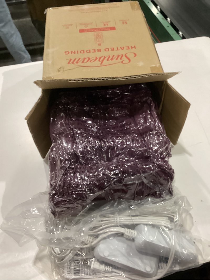 Condition photo showing New/Like New for Sunbeam Royal Ultra Fleece Heated Electric Blanket King Size, 90" x 100", 12 Heat Settings, 12-Hour Selectable Auto Shut-Off, Fast Heating, Machine Washable, Warm and Cozy, Claret Claret King