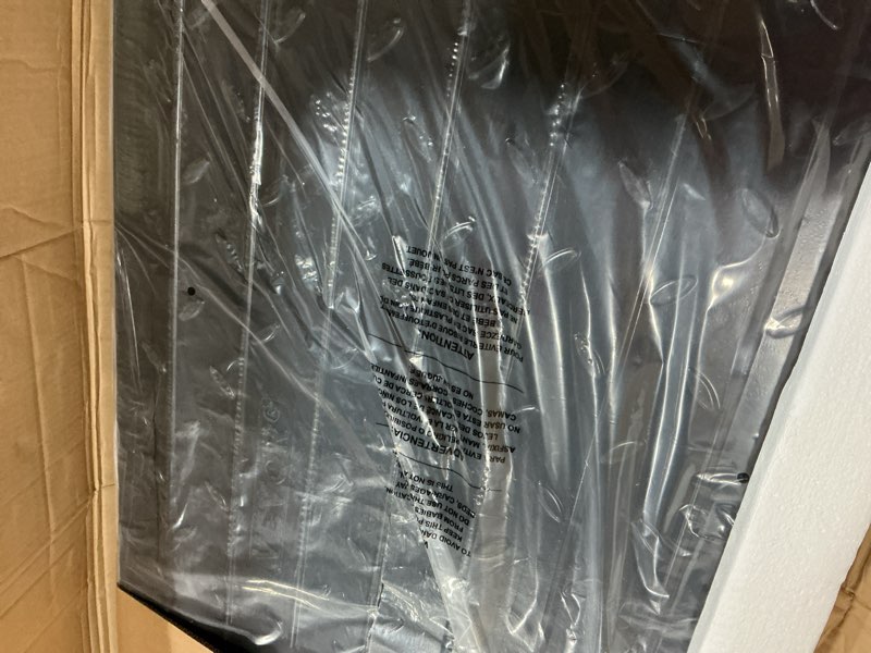 Condition photo showing Good Condition for vevor 4" rise rubber threshold ramp, 3 channels cord cover door ramp, no-slip surface, 2200 lbs load capacity rubber ramp for for home doorways driveways curb home steps, 41.8" l x 24" w x 4" h, 65lbs