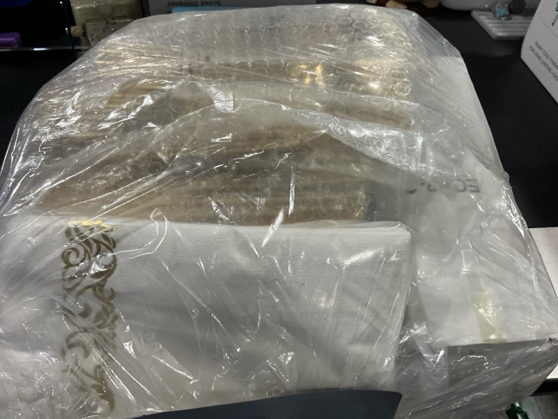 Condition photo showing Good Condition for mirthmood 210pcs disposable plastic plates set, gold and white plastic party plates, includes:30 dinner plates, 30 dessert dinnerware, 30 cups, 30 napkin cutlery for spring wedding,birthday party 210 white