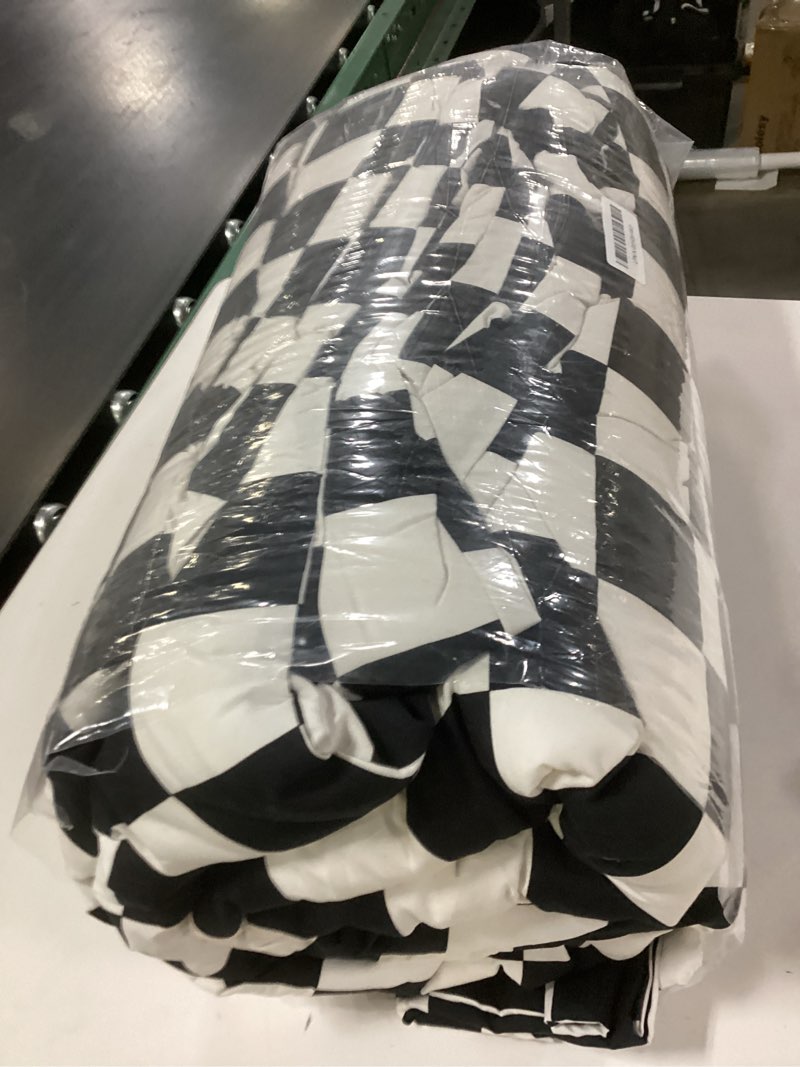 CLOTHKNOW Black White Plaid Queen Comforter Set 3Pcs Grid Bedding Comforter Sets Soft Checker Geomet