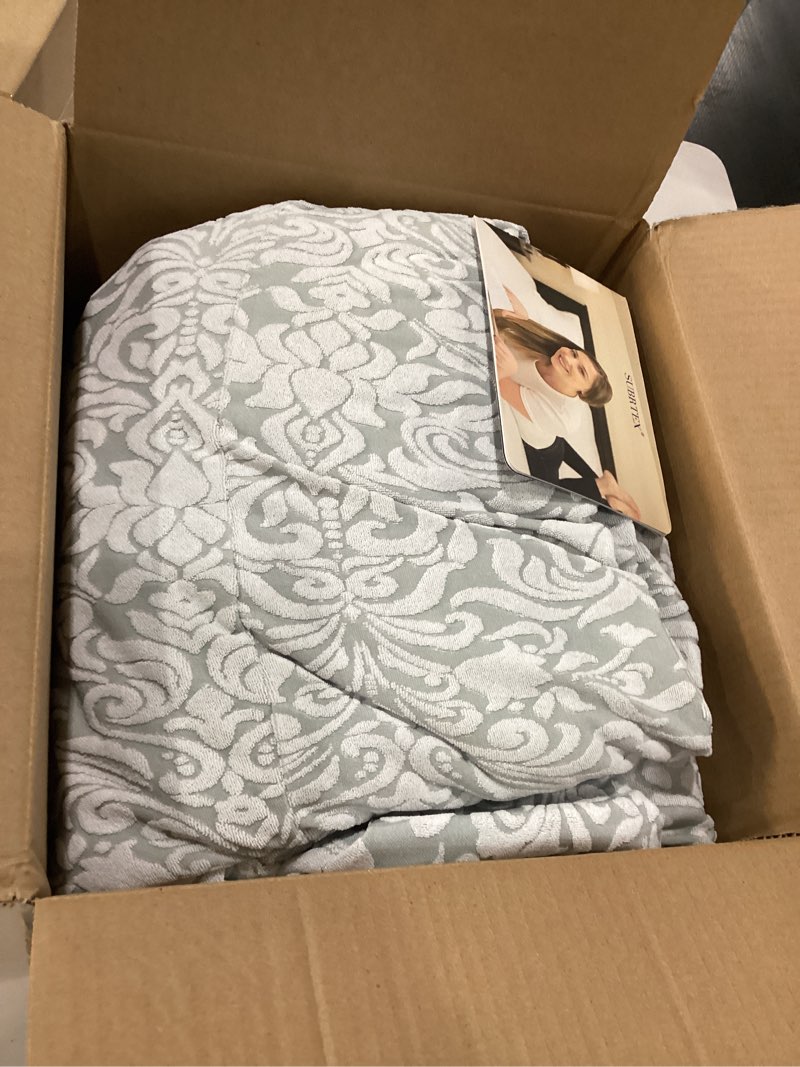 Condition photo showing Good Condition for SUBRTEX 2 Piece Couch Covers, Jacquard Damask 3 Seater Sofa Cover with Seat Cushion, Stretch Sofa Slipcovers Non Slip Furniture Protector for Dogs Pets (Large, Light Grey) Light Gray - Damask Large