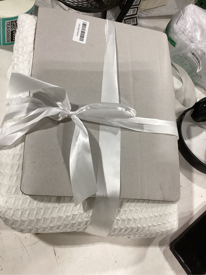 Condition photo showing New/Like New for bedsure 100% cotton blanket queen size for bed - cooling breathable and soft for summer, thick cozy waffle weave blanket gifts for women, white, 90x90 inches 01 white queen (90" x 90")