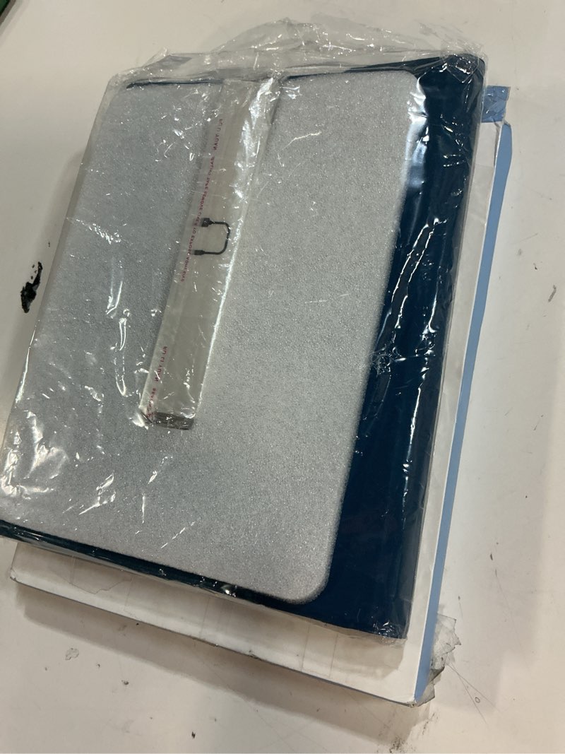 Condition photo showing New/Like New for harvopu compatible for ipad 11th 10th generation case with keyboard, folio cover with pencil holder, multi-touch trackpad, 7 color backlit, detachable keyboard for ipad (a16) 11th/10th gen (navy blue)