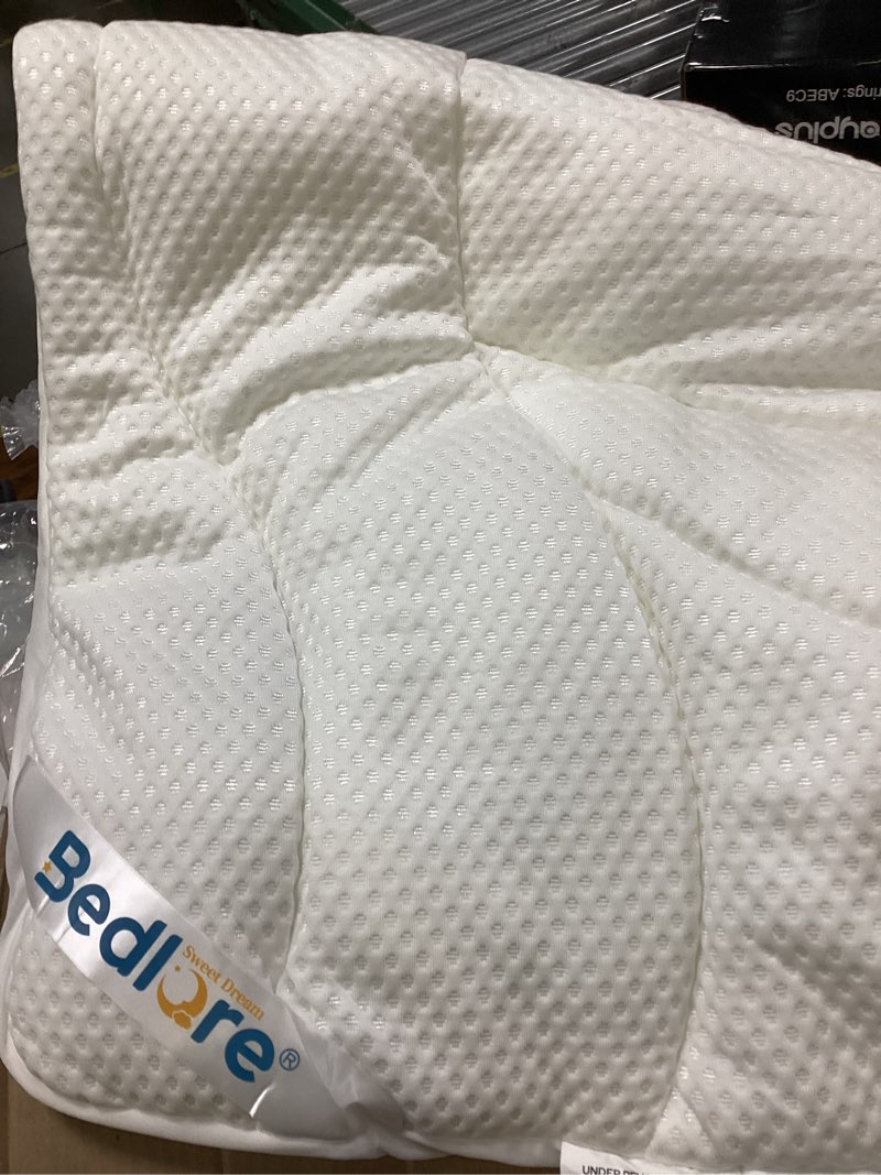 Condition photo showing Good Condition for bedlore waterproof queen mattress pad, breathable mattress protector with 6-18 inch deep pocket, quilted fitted mattress topper bed cover, noiseless & machine washable white queen