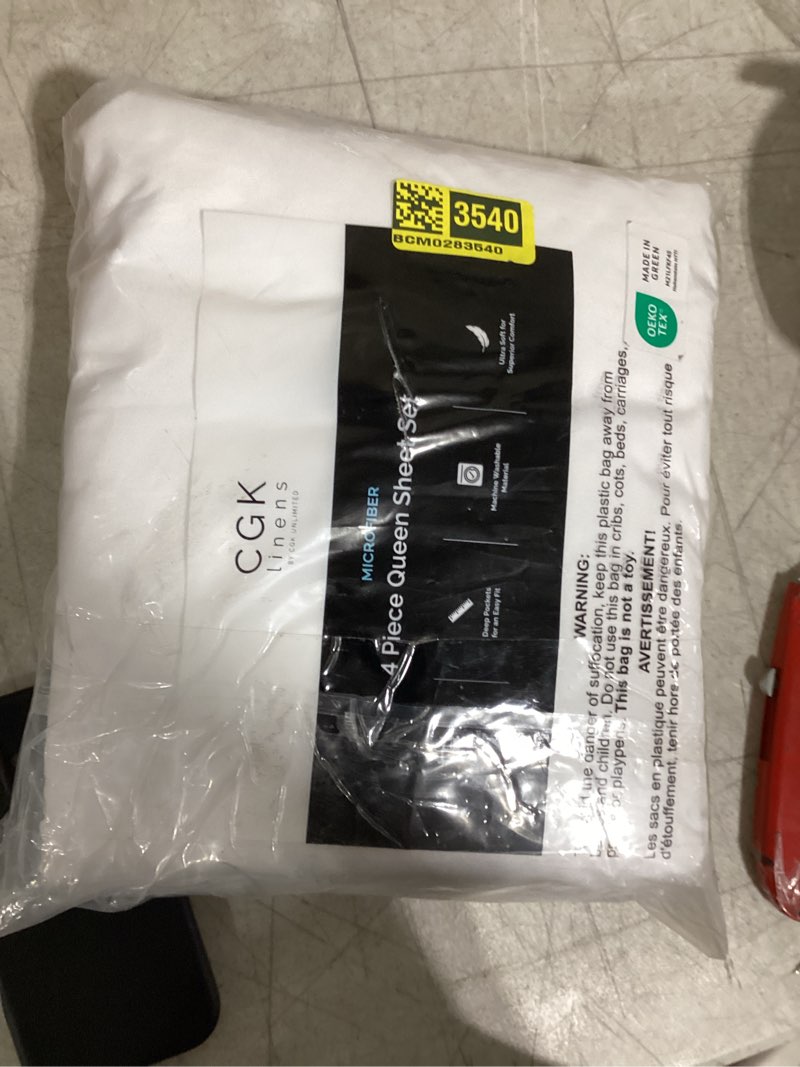 Condition photo showing Good Condition for queen size 4 piece sheet set - comfy breathable & cooling sheets - hotel luxury bed sheets for women & men - deep pockets, easy-fit, extra soft and wrinkle free sheets - white oeko-tex bed sheet set 01 - white queen