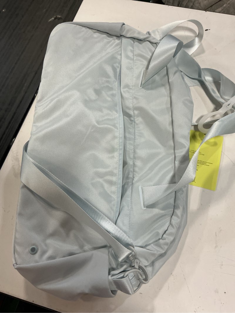 Condition photo showing Good Condition for sporty 20" duffel bag - all in motion™ ice blue