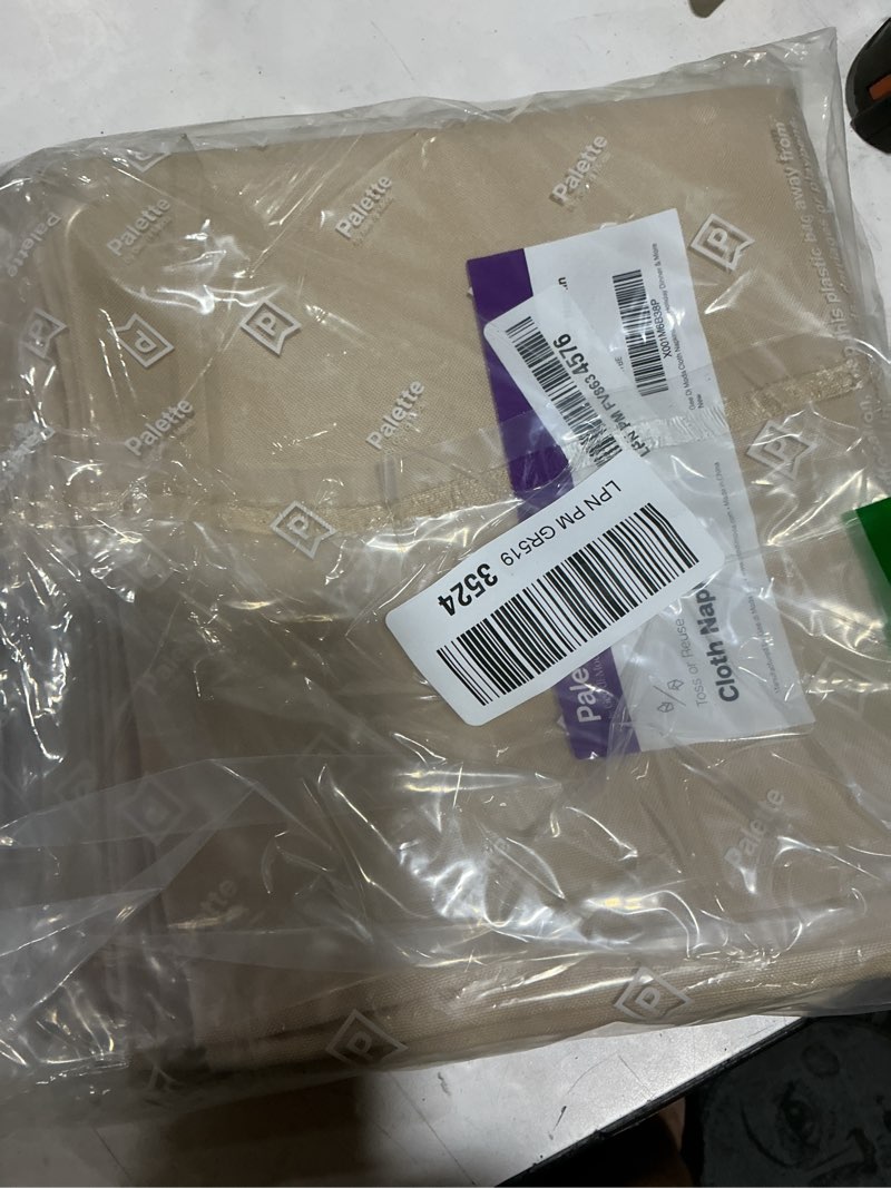 Condition photo showing Good Condition for gee di moda cloth napkins - 17 x 17 inch beige solid washable polyester dinner napkins - set of 12 napkins with hemmed edges - great for weddings, parties, holiday dinner & more