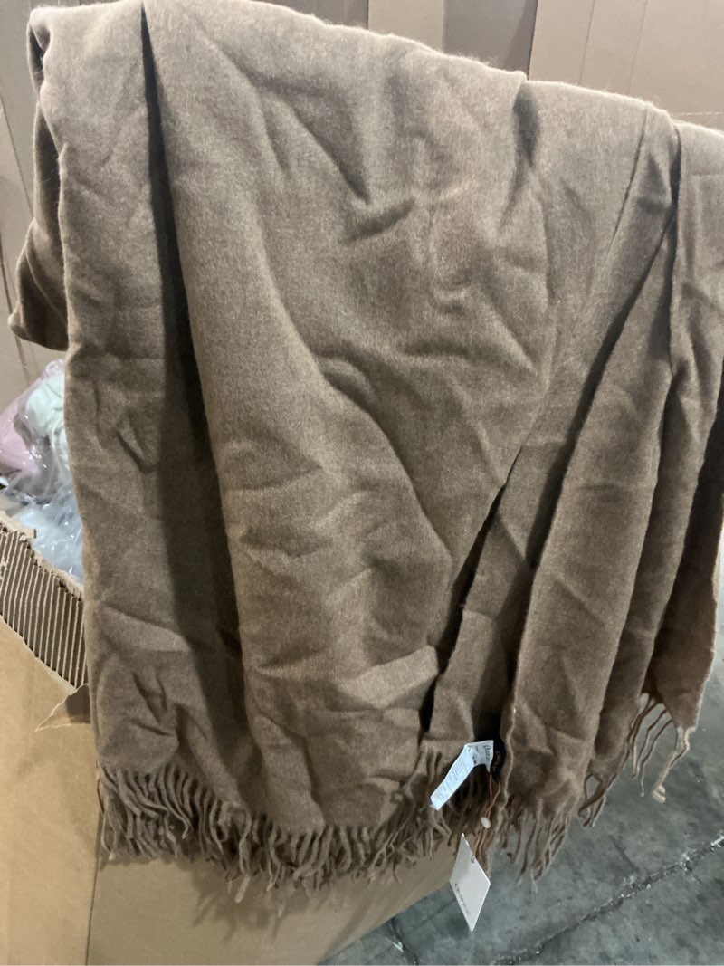 Condition photo showing New/Like New for mongolian cashmere throw, 50x70, teak
