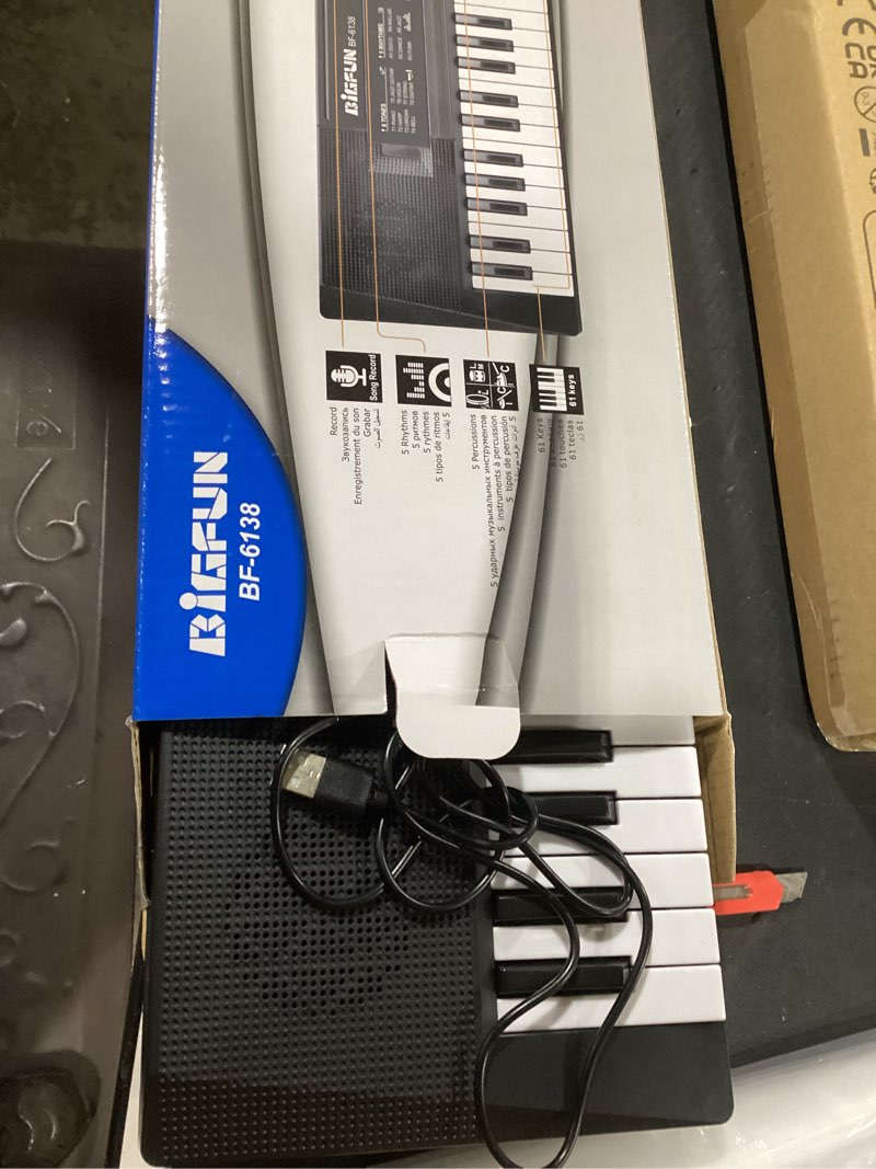 Condition photo showing Good Condition for m sanmersen kids music keyboard, 61-key portable electronic piano toy with microphone, teaching tool for beginners, ages 3-12, black 24.4*6.3*1.8 inch
