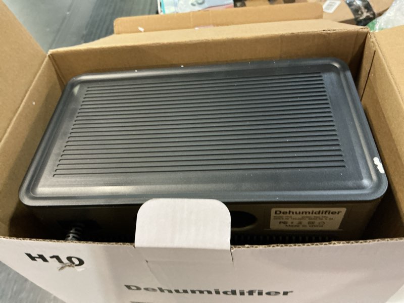 Condition photo showing Good Condition for home dehumidifier with drain hose, (950 sq.ft) 95oz quiet dehumidifier for bathroom bedroom, with air reusable filter indoor deshumidificador for basement rv closet black