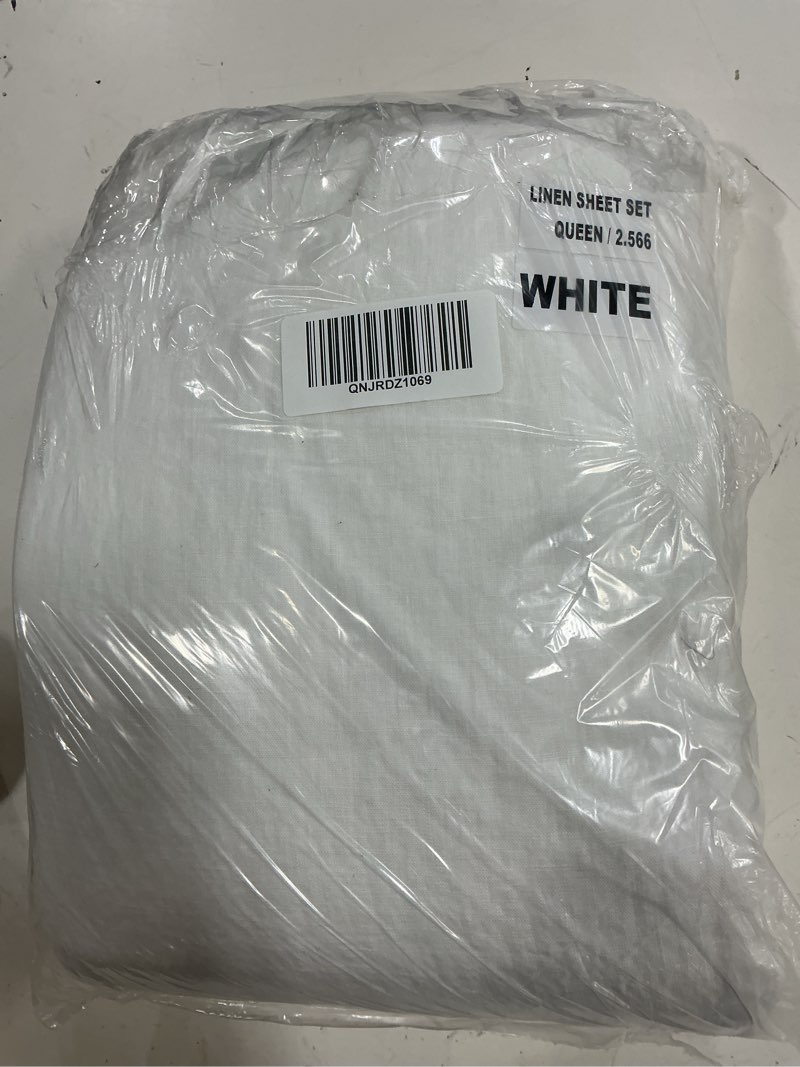 Condition photo showing Good Condition for quince european linen sheet set queen white 