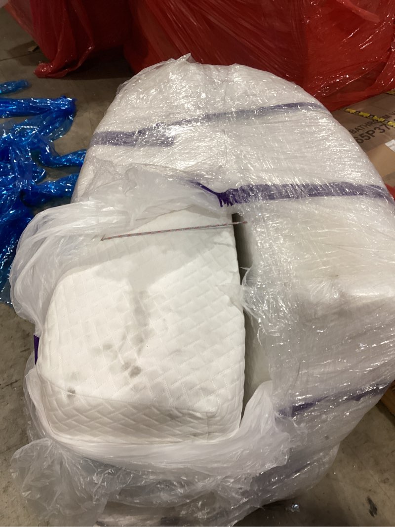 Condition photo showing Good Condition for Full Size Memory Foam Mattress, similar item