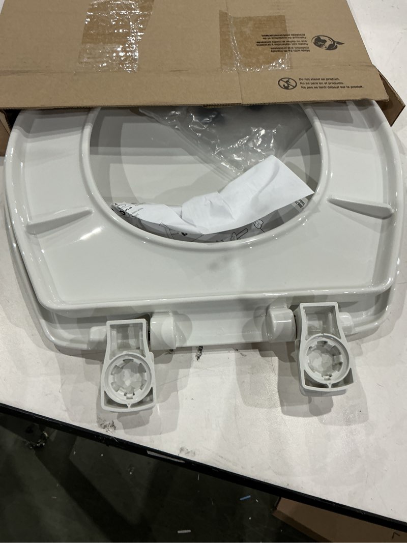 Condition photo showing As Is for bemis 730slec slow close toilet seat, easy clean hinges and durable plastic seat, made in usa, round, white