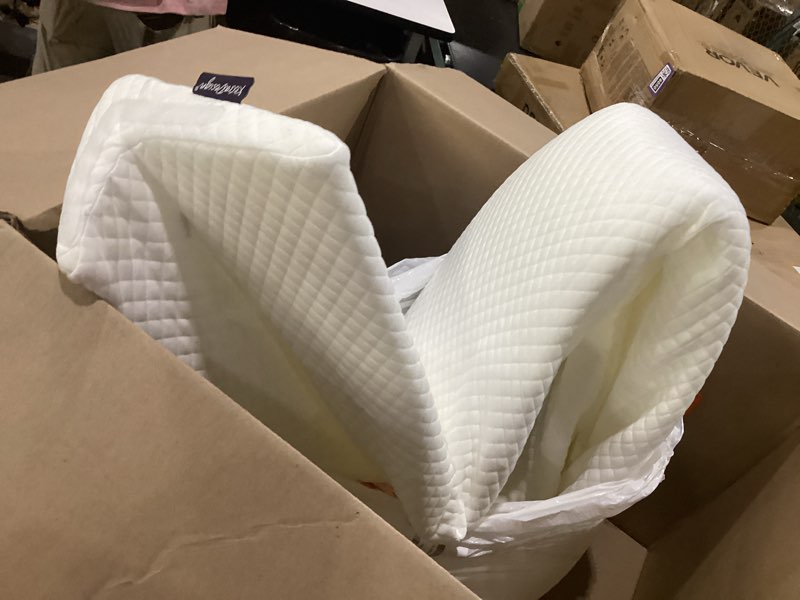 Condition photo showing Good Condition for xetradesign bed wedge pillow for headboard gap up to 7", triangle gap filler for bed, mattress wedge gap filler, headboard space filler, corner pillow, white king 76" white king 76''