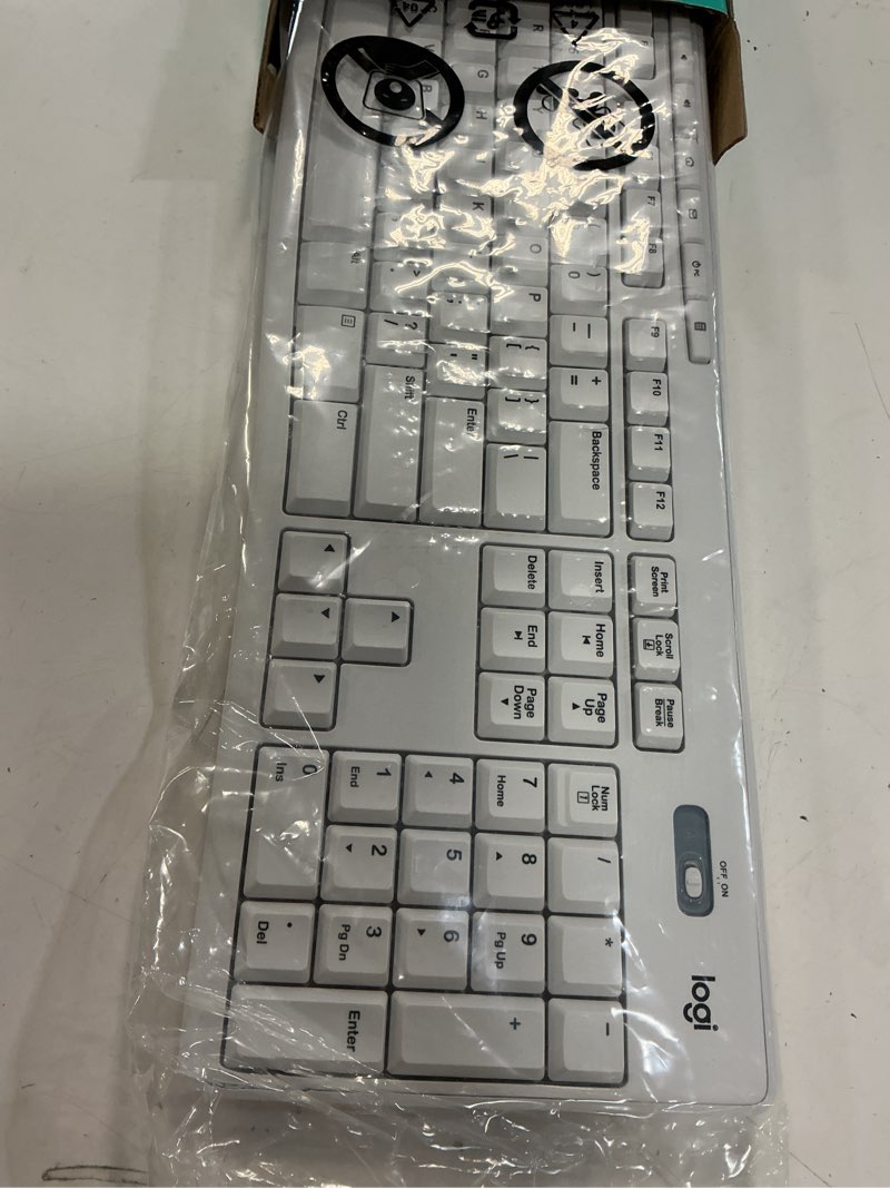 Condition photo showing Good Condition for logitech mk270 wireless keyboard and mouse combo for windows, 2.4 ghz wireless, compact mouse, 8 multimedia and shortcut keys, 2-year battery life, for pc, laptop - off white