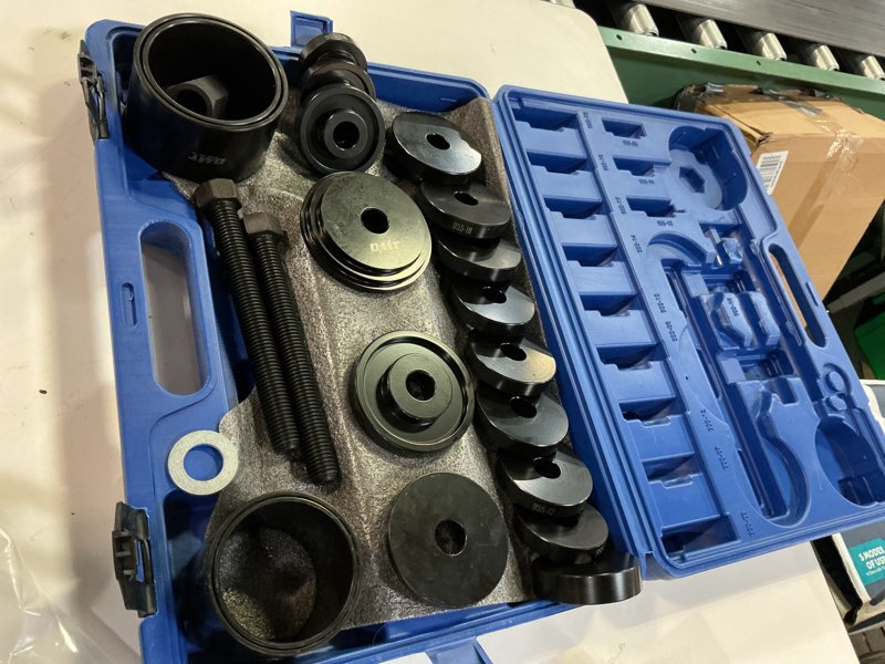 Condition photo showing Good Condition for 24Pcs Front Wheel Bearing Press Tool Removal Adapter Puller Kit OMT