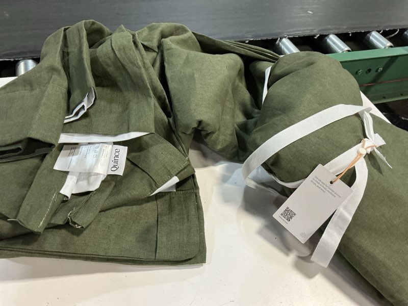 Condition photo showing Good Condition for quince european linen true blackout curtian 96”x120” hunter green