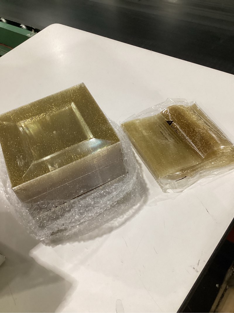 Condition photo showing Good Condition for dayammi 200pcs gold dessert plates including 100pcs appetizer plates 6",100pcs plastic forks 5.7",gold glitter plastic square plate for party,gold salad plate and cake forks for party wedding gold 200 pcs