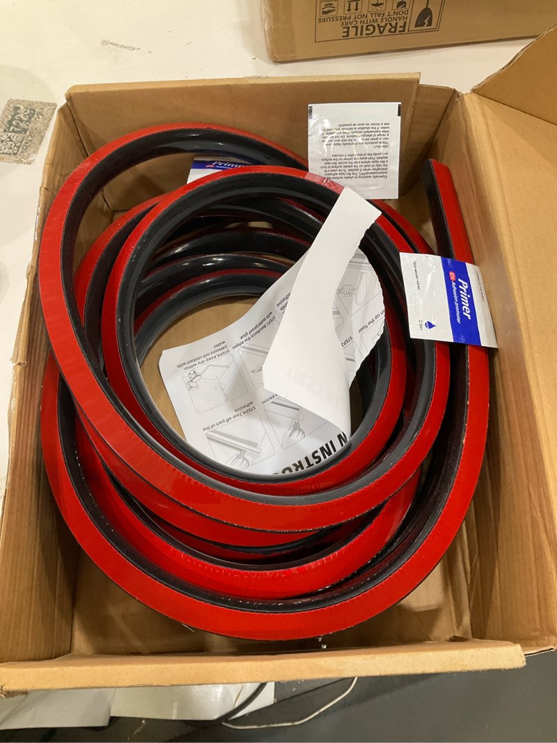 Condition photo showing Good Condition for 3/4 inch flexible quarter round molding, peel and stick rubber floor trim, quarter round trim with 3m tape, self-adhesive bathtub trim molding 20 feet black