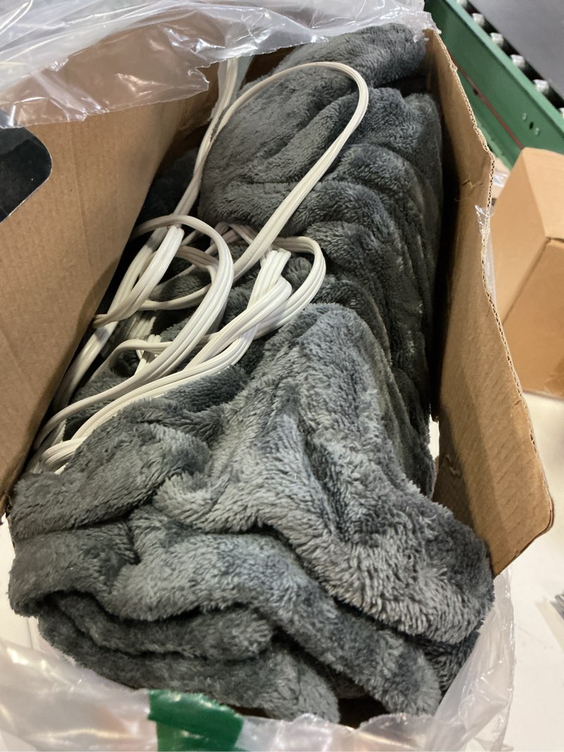 Condition photo showing As Is for heated blanket electric blanket full size, super soft cozy upgraded flannel heating blanket with 6 heating levels & 1-10 hours auto off, fast heating & overheat protection, 72" x 84", dark gray dark gray full 72" x 84"