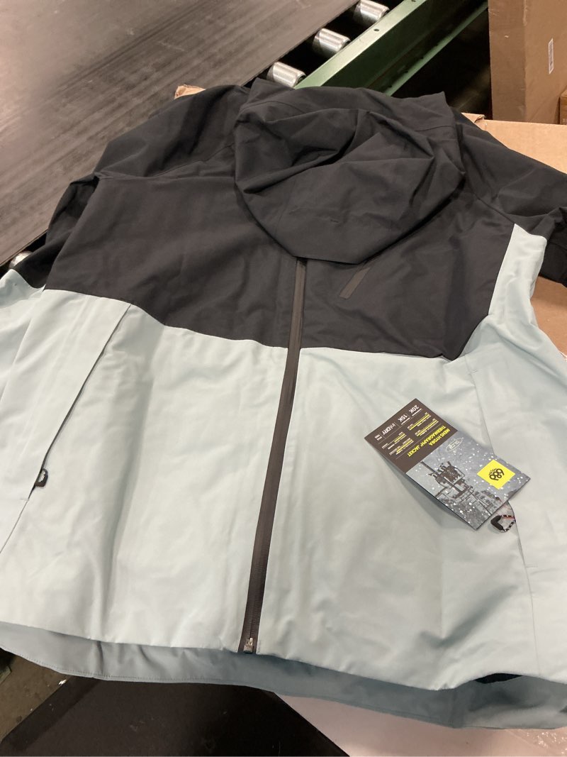 Condition photo showing New/Like New for 686 Men's GLCR Hydra Thermagraph Jacket - Mechanical Stretch Thermal Clothing - Water & Weather Resistant Dusty Marine Colorblock Large