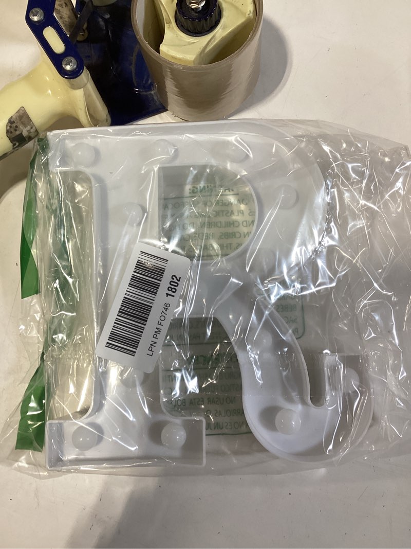 Condition photo showing Good Condition for pooqla led marquee letter lights sign, light up alphabet letter for home party wedding decoration r warm white letter r
