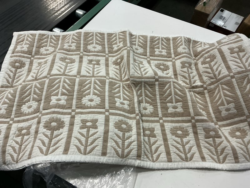 Condition photo showing Good Condition for organic cotton  pillowcase king 