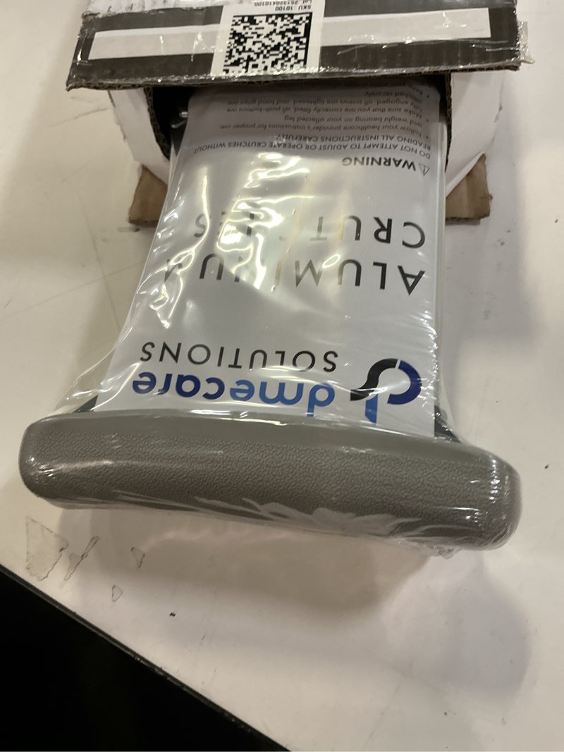 Condition photo showing New/Like New for Dynarex Adjustable Aluminum Crutches, Child