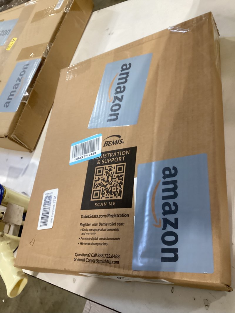 Condition photo showing Good Condition for mayfair nextstep2 toilet seat with built-in potty training seat, slow-close, removable that will never loosen, round, white round (1-pack) 1-pack