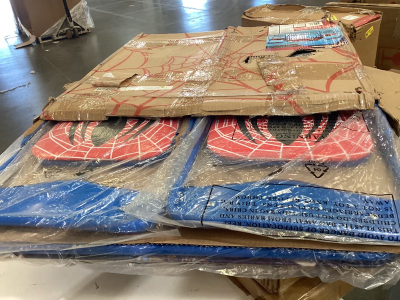 Condition photo showing As Is for idea nuova marvel spiderman 3 piece children's activity square table and chair set, ages 3+ (nn201039)