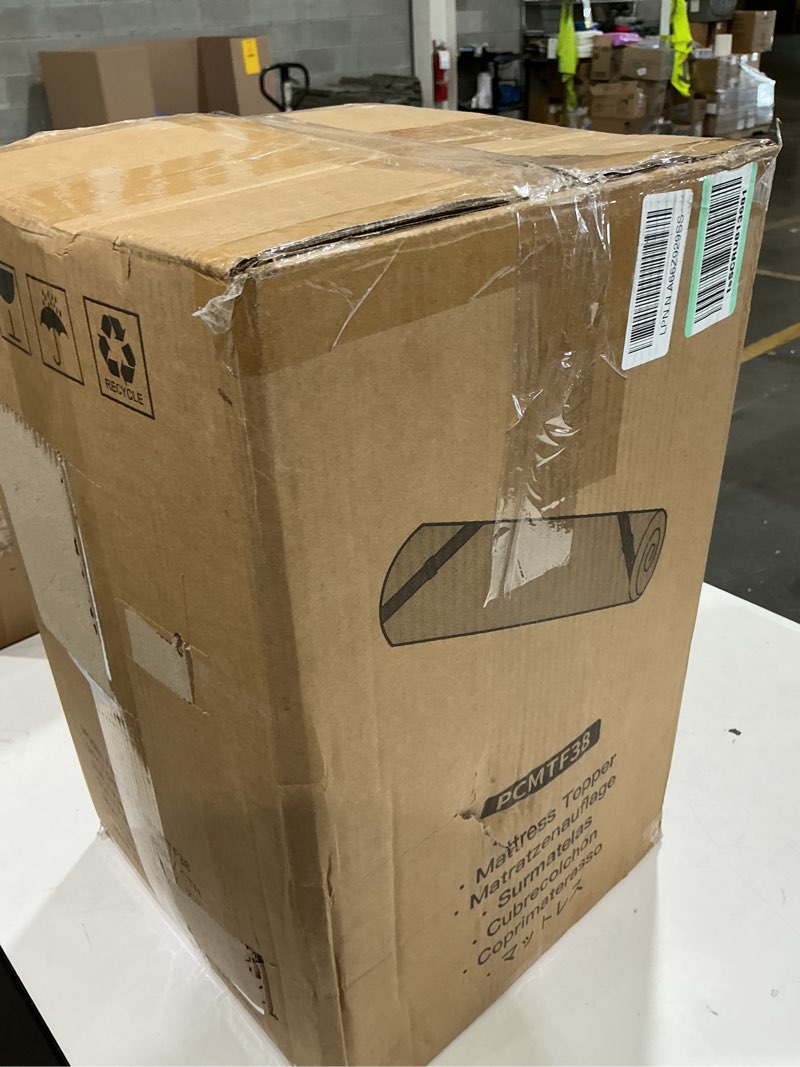 Condition photo showing New/Like New for mattress topper