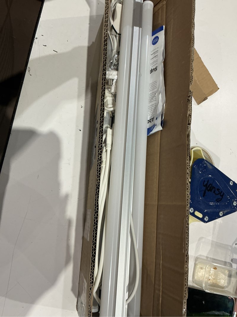 Condition photo showing Good Condition for barrina t5 led ceiling light fixtures, 2ft, 5000k (daylight white), 1100lm, 10w, corded electric with built-in on/off switch, linkable led shop lights for garage, workshop, etl listed, 6 packs 5000k daylight white 2 feet