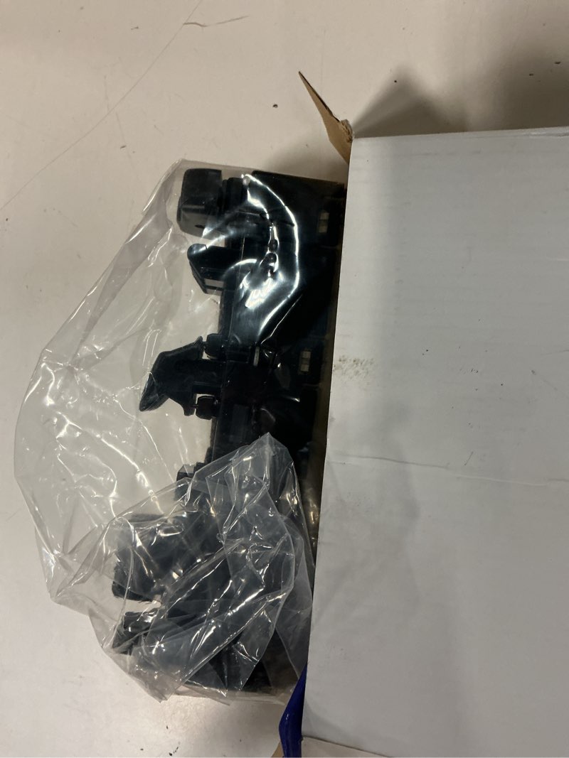 Condition photo showing New/Like New for 15883318 front driver side master power window switch fits for 2003-2007 chevy silverado 1500 2500 3500 hd classic gmc sierra, door lock control switches, replace dws-226, 920-023 (without bezel)